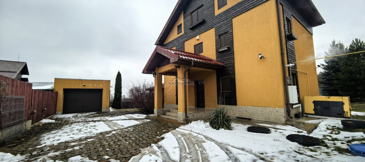 Vila Breaza 300Mp , teren 1100Mp , priveliste de vis | Breaza iunie ...